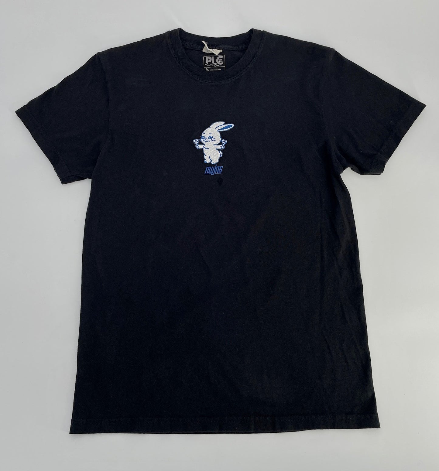 Seven Tee