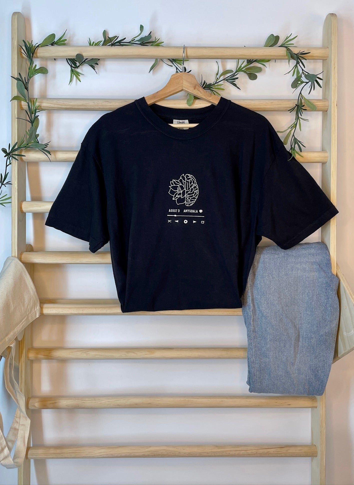 Amygdala Tee